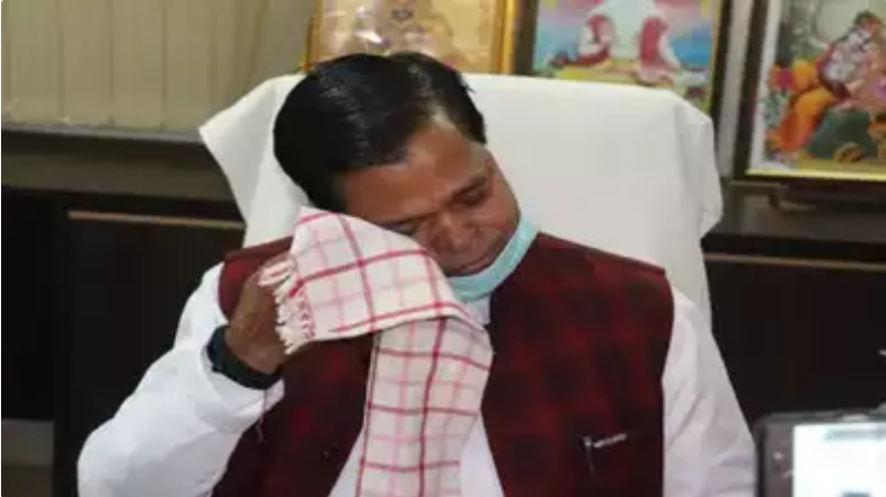 Screenshot 2022 01 18 at 21 57 40 UP polls BJP leader cries bitterly after being denied ticket in Mathura quits party Agra...