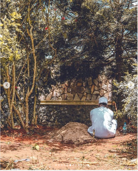 Screenshot 2022 05 18 at 13 14 35 King SMADE on Instagram On Sun 14th May 2022 will be known as the saddest day of my life my life changed forever as I lost my first love my baby prayer warrior…