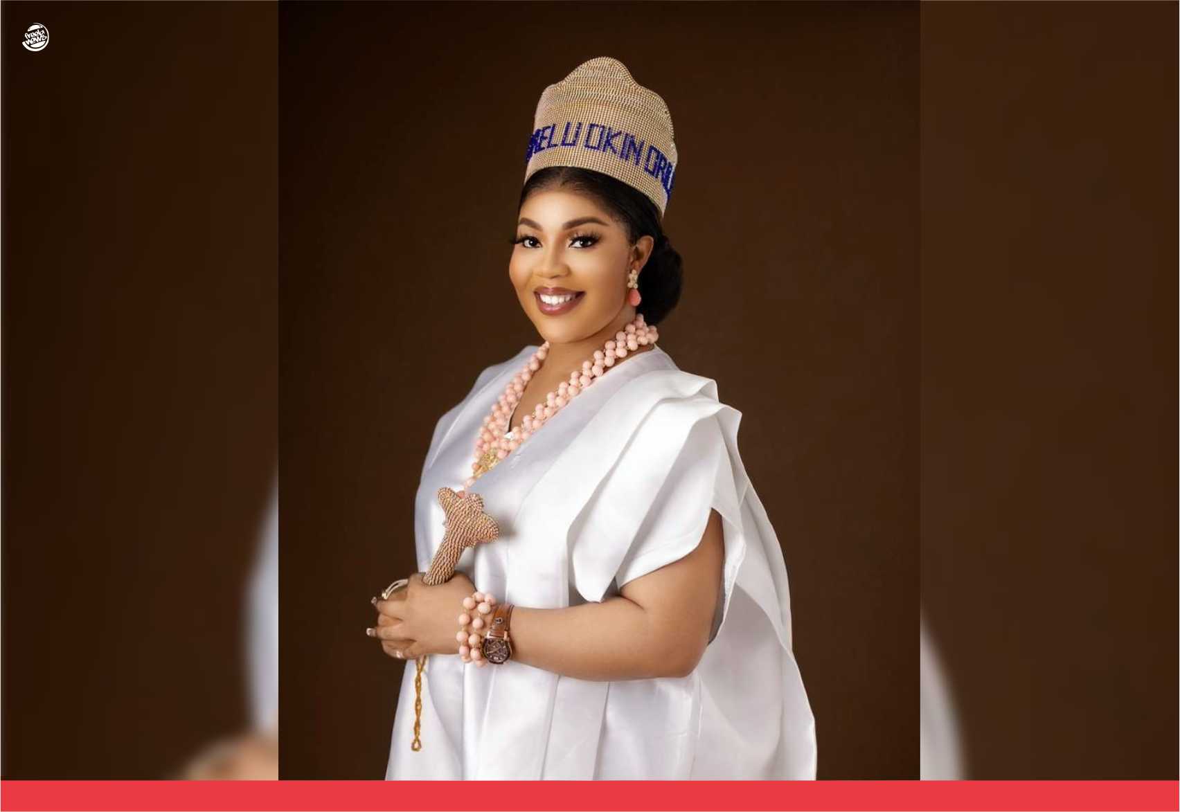 'Erelu Okin' Footprints of a benevolent peacock