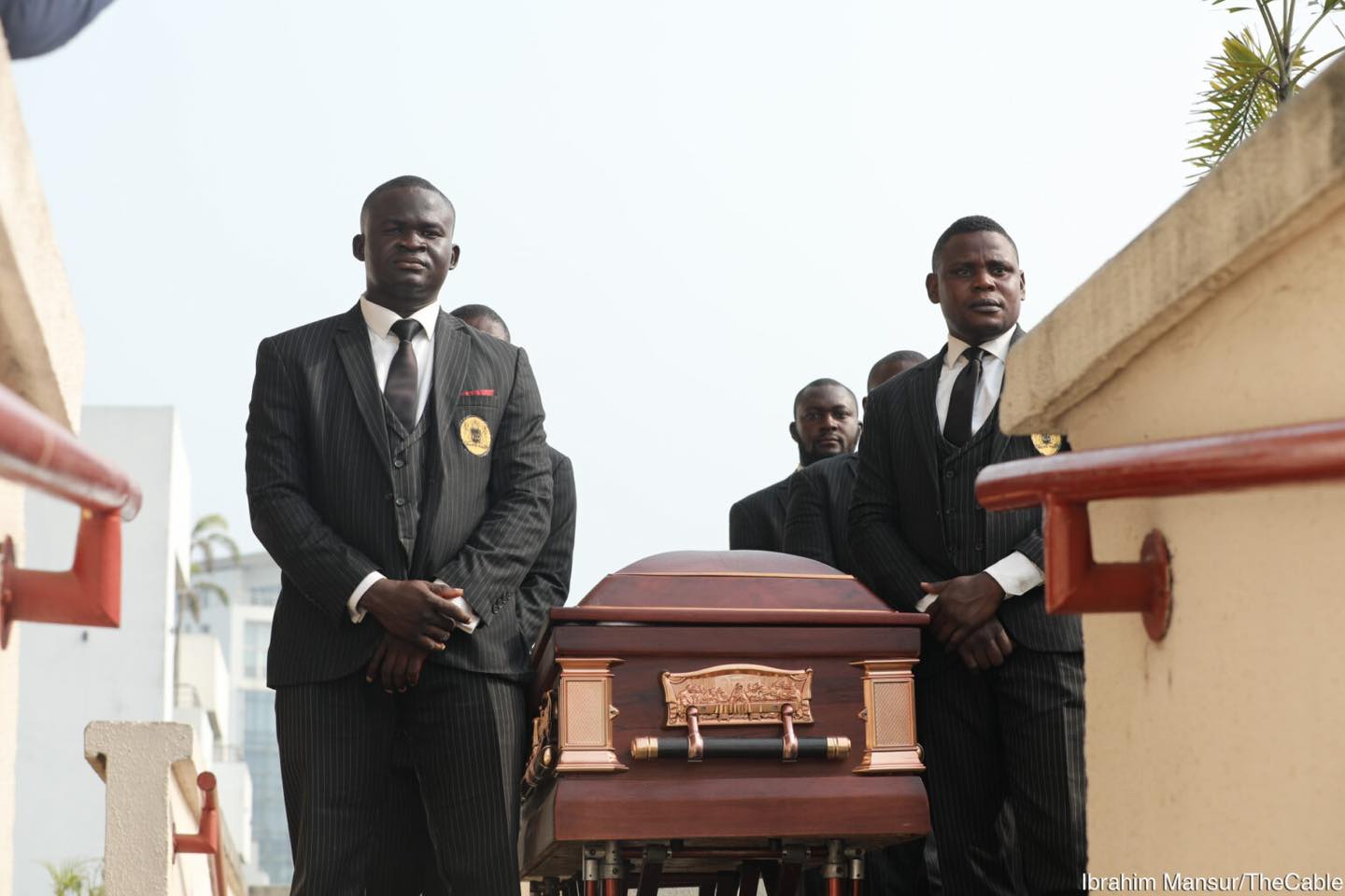 326125502 499058372345614 4035572466852700801 n