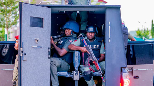Nigeria police 1 2