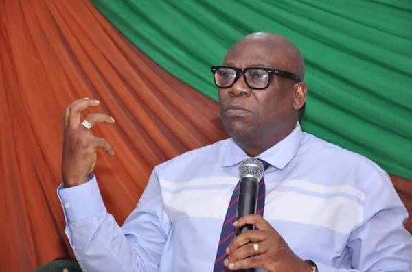 Richard Akinnola, Bayo Onanuga