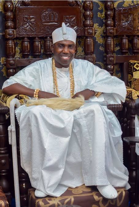 HRM Alayeluwa Oba Muh’bashir Abisoye Odesanya ,(Olupejobi II) Oloto of Otto & Paramount Ruler Of Lagos Mainland