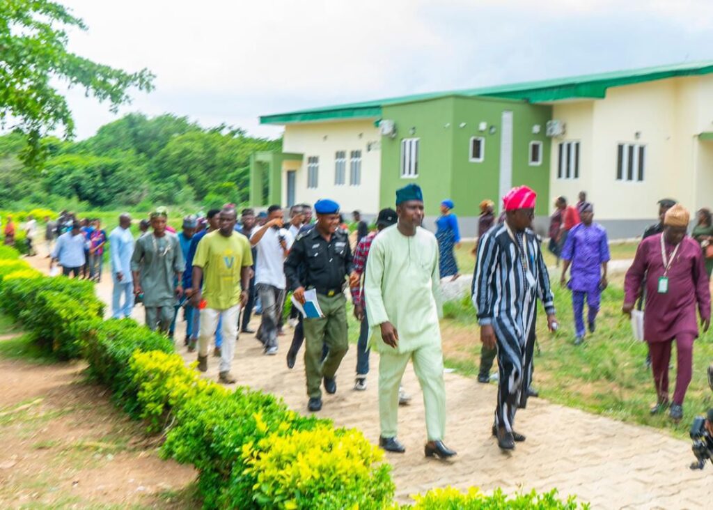 img 20240501 wa00028406935358213204328