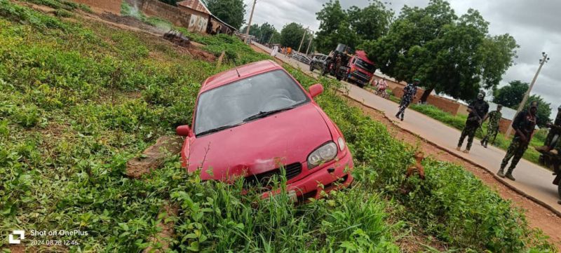 GWKNIFnXgAA5Fav scaled