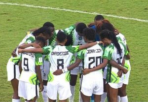 falconets 2022 huddle 680x470 1