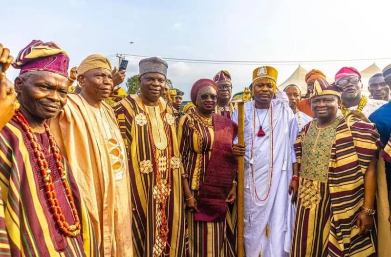 Awori Monarchs endorse Senator Adeola Solomon