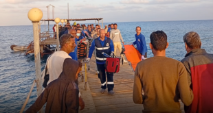 Red Sea tourist boat capsizes