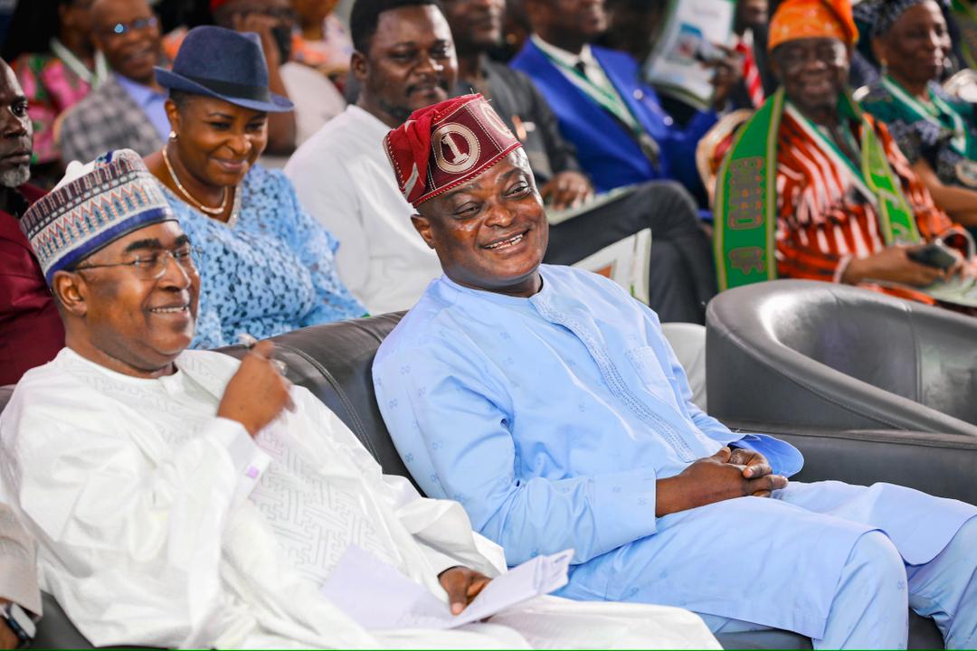 d97ecb74 999f 4bcf 811e d3cf4392db00