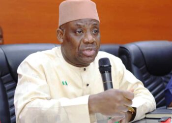 Commercialized school graduations