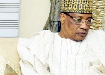 Jonathan praises Babangida