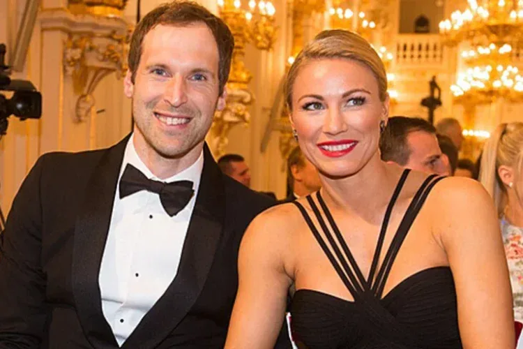Petr Čech separation news