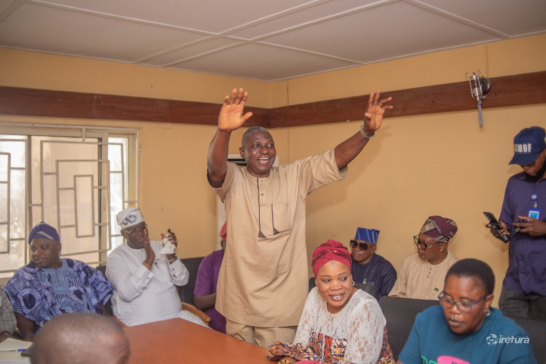 0a8d64981083406fb6fab40c97e238d9