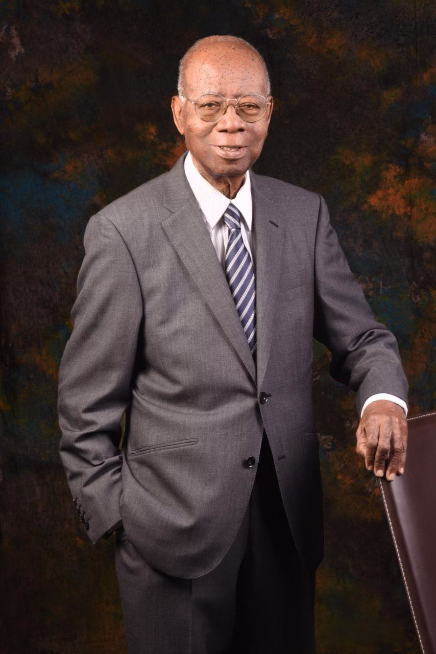 Chief Akinkugbe 3