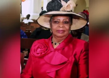 Leila Fowler Dies
