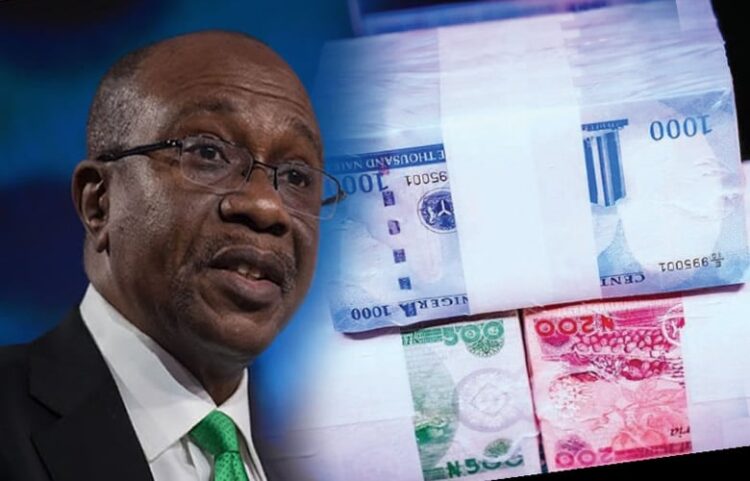 Banknotes and financial discussion featuring a professional man with glasses, highlighting topics related to currency, finance, and economic news.