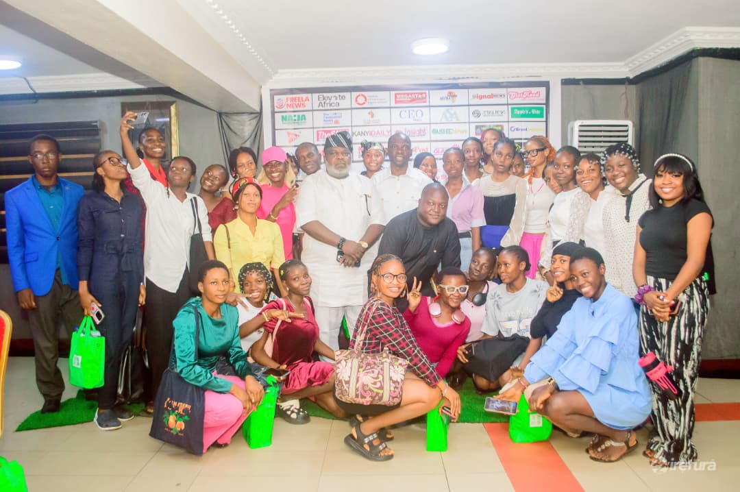 57a29eba f555 4180 a6b6 7be45b0978ee