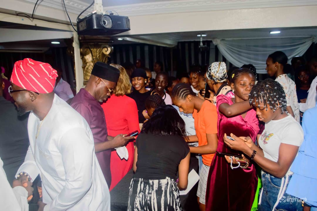 9254db71 3095 4e61 b015 6c056e050f0c