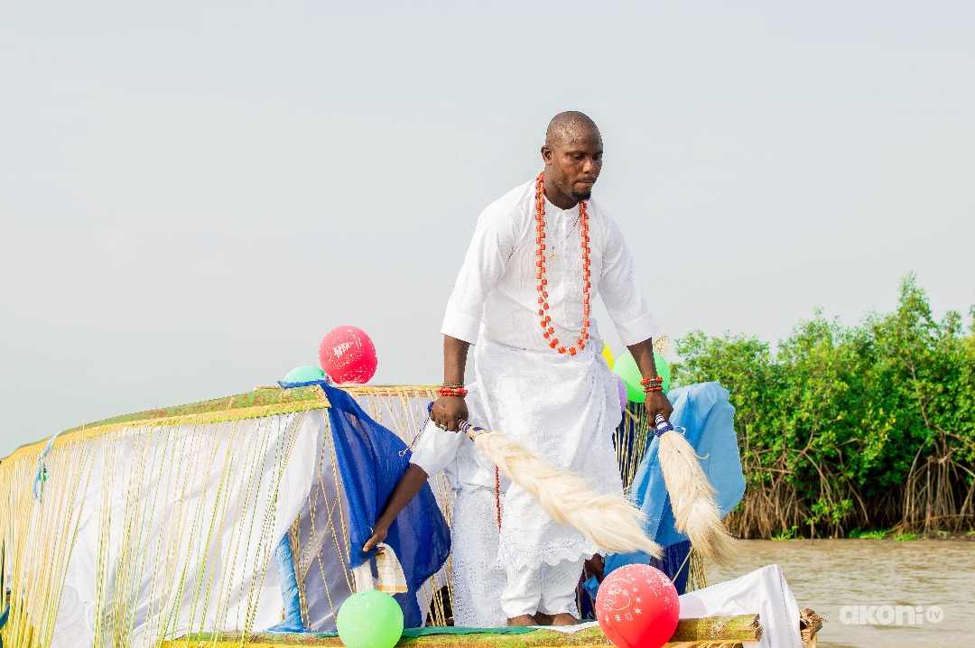 02253803 70c2 4b0b 898c f407f428994f