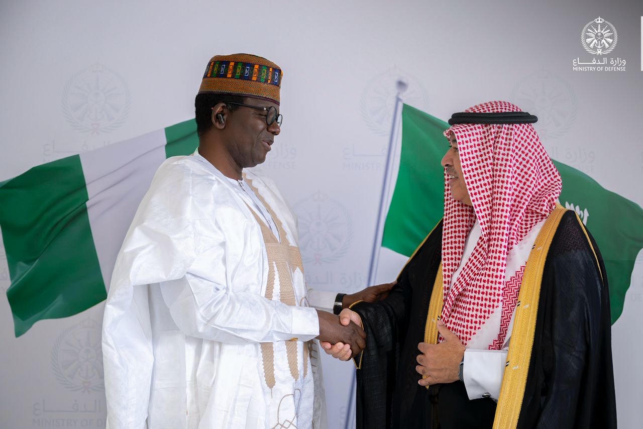 Nigeria and Saudi Arabia sign a five-year defence pact