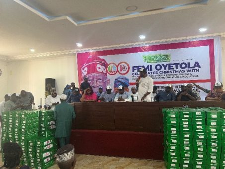 Over 5,000 households in Osun State receive Christmas food hampers