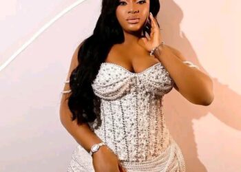 Lizzy Gold